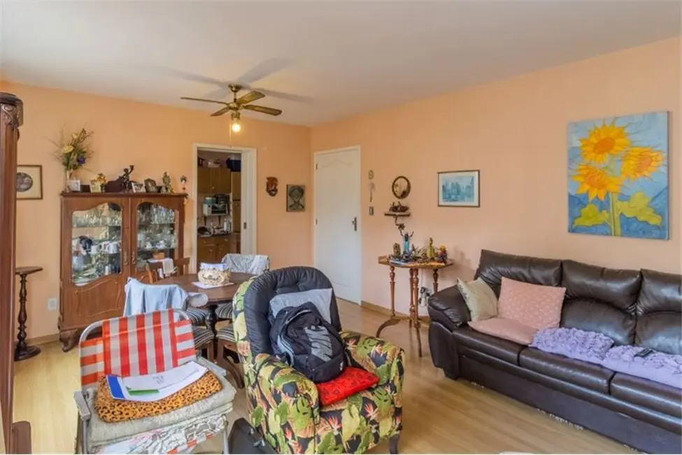 Apartamento com 1 quarto à venda, 52m2 em Moinhos de Vento, Porto Alegre - RS - imagem 3 Foto 3 de Apartamento com 1 quarto à venda, 52m2 em Moinhos de Vento, Porto Alegre - RS