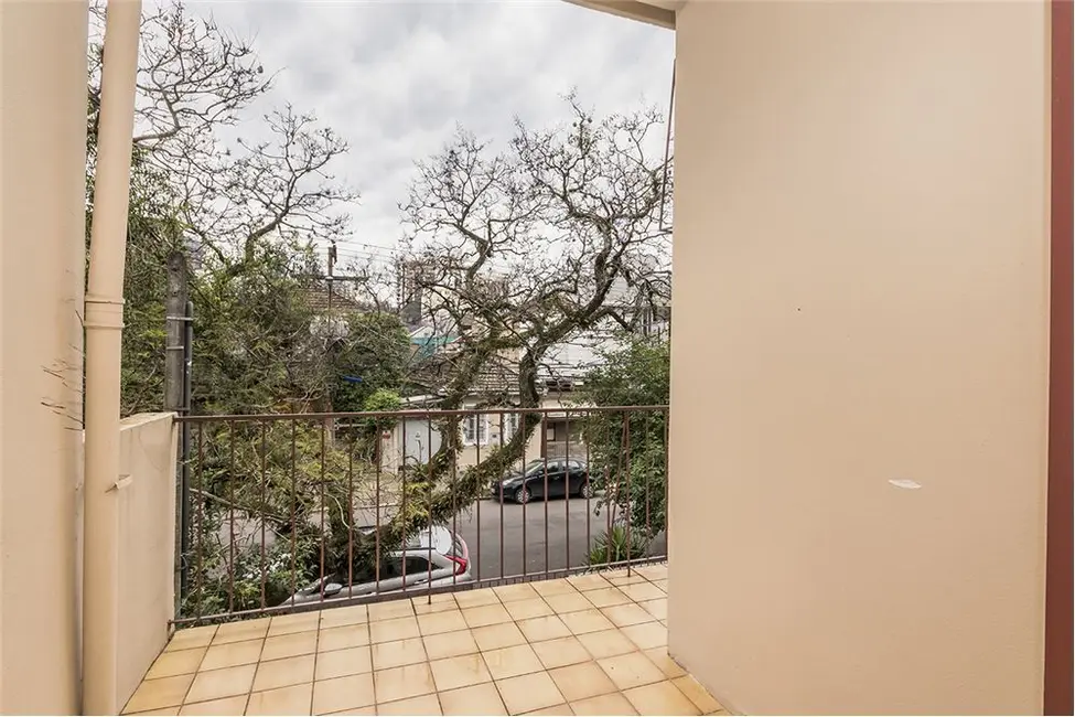 Foto 9 de Casa com 5 quartos à venda, 200m2 em Rio Branco, Porto Alegre - RS