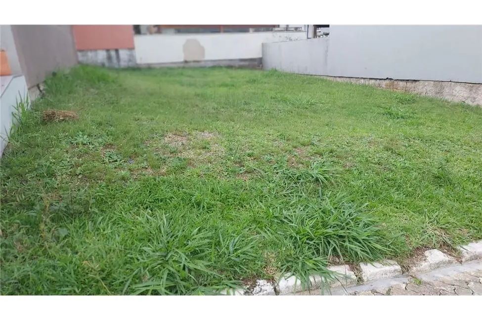 Foto 2 de Terreno / Lote à venda, 390m2 em Agronomia, Porto Alegre - RS