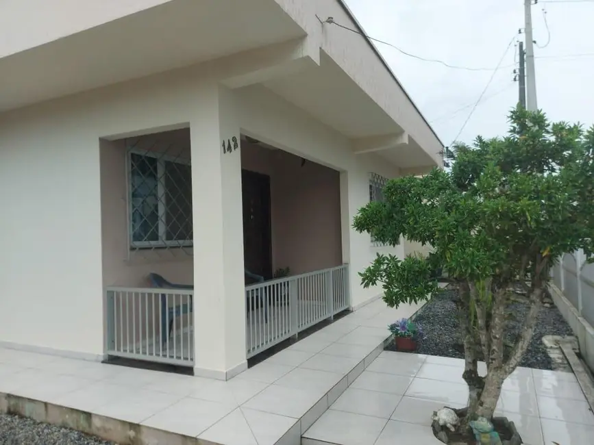 Casa com 3 quartos à venda, 130m2 em Cedro, Camboriu - SC - imagem 3 Foto 3 de Casa com 3 quartos à venda, 130m2 em Cedro, Camboriu - SC