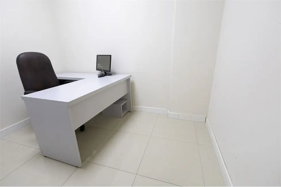 Sala Comercial à venda, 61m2 em Centro Histórico, Porto Alegre - RS - imagem 4 Foto 4 de Sala Comercial à venda, 61m2 em Centro Histórico, Porto Alegre - RS