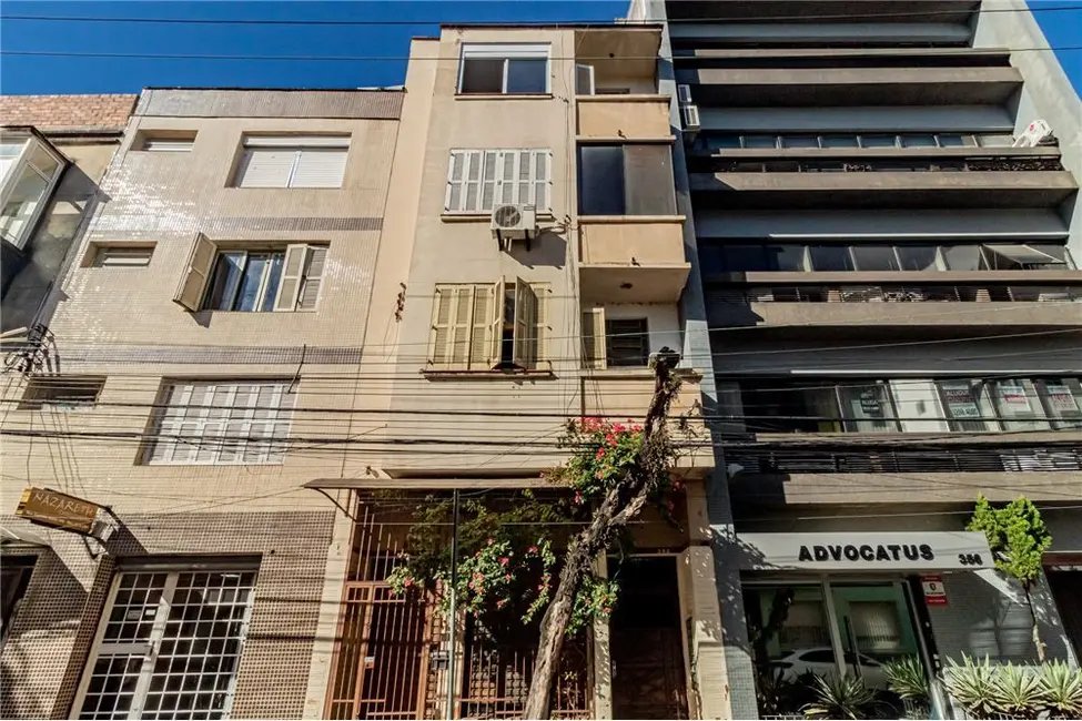 Apartamento com 2 quartos à venda, 71m2 em Centro Histórico, Porto Alegre - RS - imagem 4 Foto 4 de Apartamento com 2 quartos à venda, 71m2 em Centro Histórico, Porto Alegre - RS