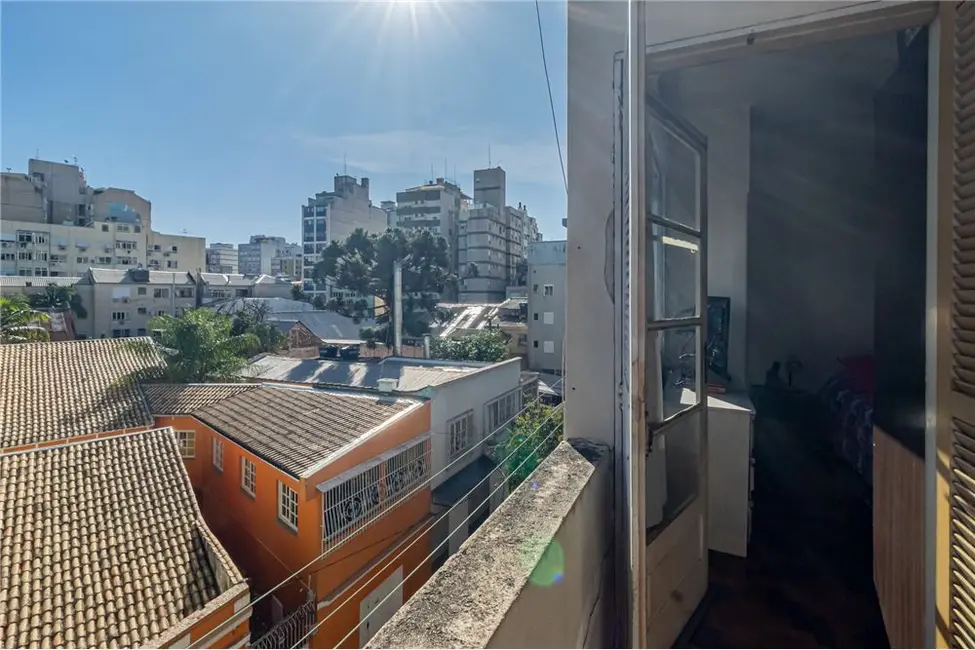 Apartamento com 2 quartos à venda, 71m2 em Centro Histórico, Porto Alegre - RS - imagem 6 Foto 6 de Apartamento com 2 quartos à venda, 71m2 em Centro Histórico, Porto Alegre - RS