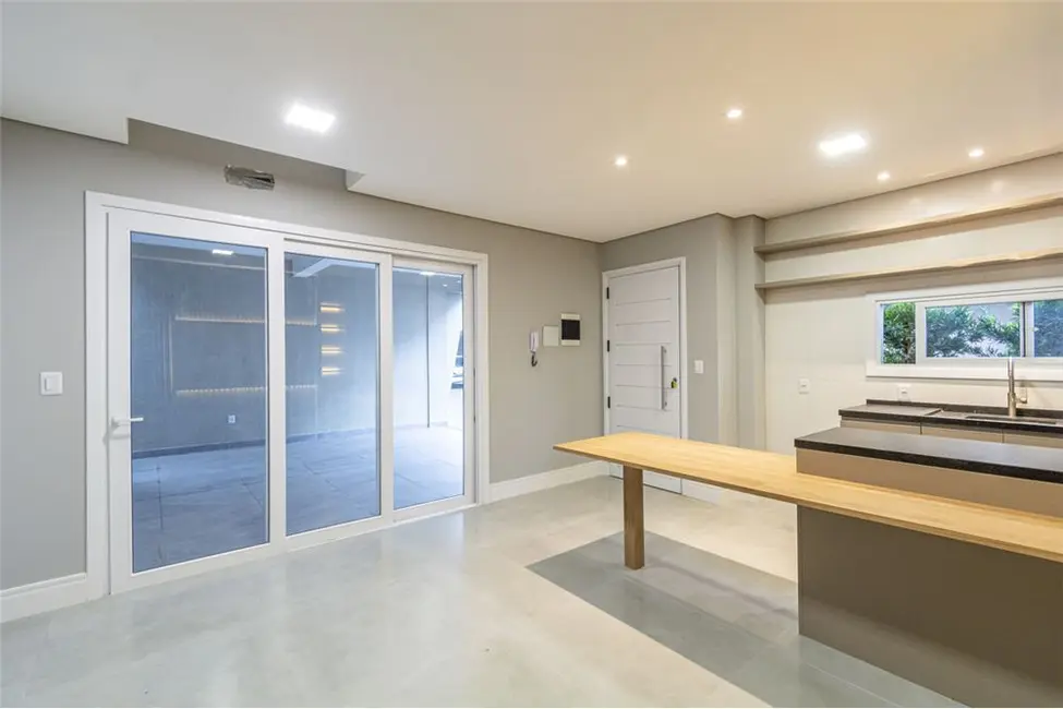 Casa com 3 quartos à venda, 122m2 em Niterói, Canoas - RS - imagem 8 Foto 8 de Casa com 3 quartos à venda, 122m2 em Niterói, Canoas - RS