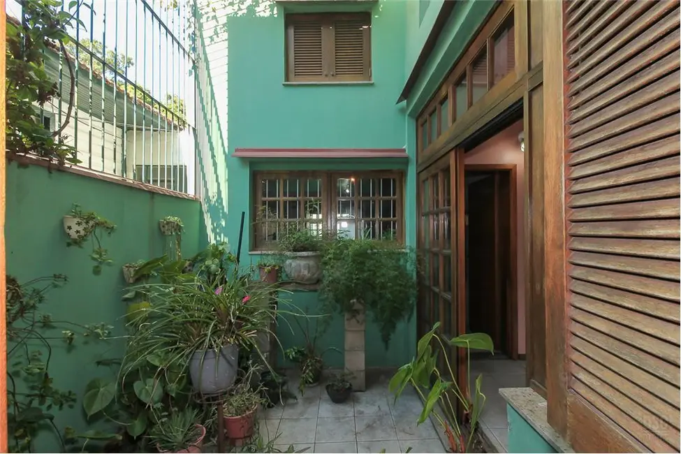 Foto 8 de Casa com 2 quartos à venda, 204m2 em Ipanema, Porto Alegre - RS