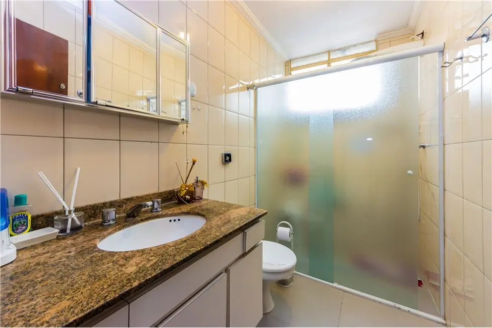 Foto 9 de Casa com 4 quartos à venda, 190m2 em Vila Dalila, São Paulo - SP