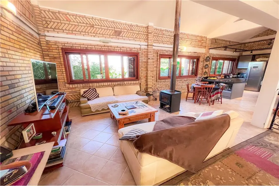 Casa de Condomínio com 3 quartos à venda, 199m2 em São Lucas, Viamao - RS - imagem 3 Foto 3 de Casa de Condomínio com 3 quartos à venda, 199m2 em São Lucas, Viamao - RS