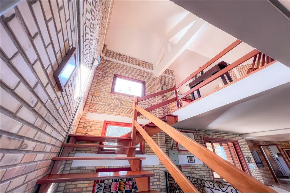 Casa de Condomínio com 3 quartos à venda, 199m2 em São Lucas, Viamao - RS - imagem 9 Foto 9 de Casa de Condomínio com 3 quartos à venda, 199m2 em São Lucas, Viamao - RS