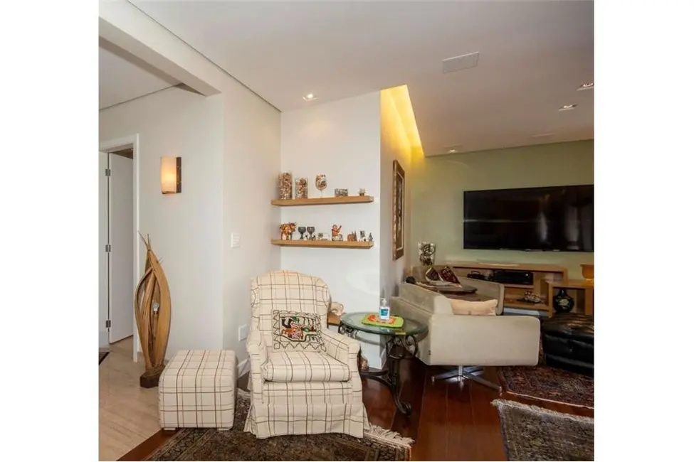 Apartamento com 4 quartos à venda, 200m2 em Moema, São Paulo - SP - imagem 6 Foto 6 de Apartamento com 4 quartos à venda, 200m2 em Moema, São Paulo - SP