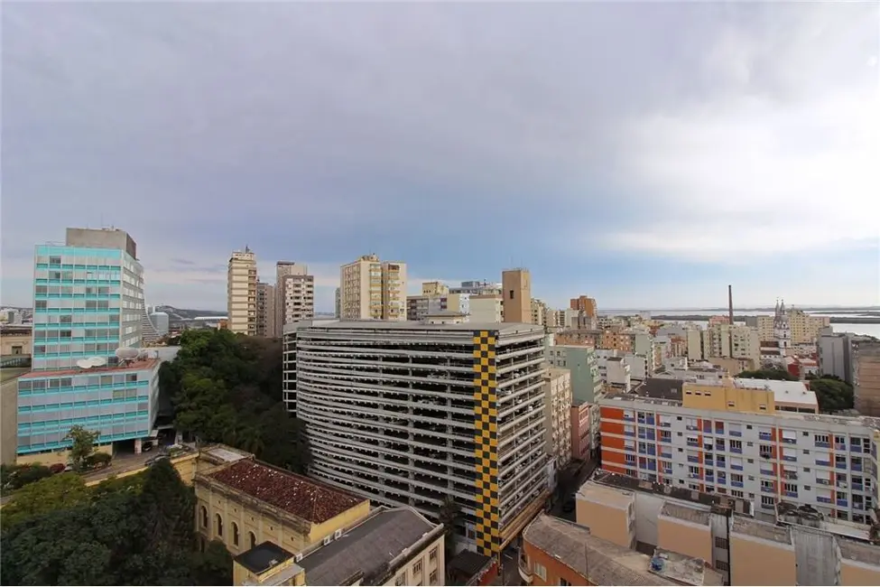 Sala Comercial à venda, 32m2 em Centro Histórico, Porto Alegre - RS - imagem 8 Foto 8 de Sala Comercial à venda, 32m2 em Centro Histórico, Porto Alegre - RS