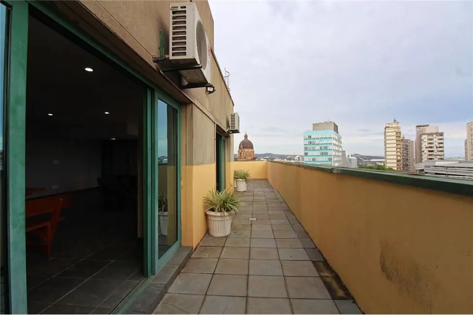 Sala Comercial à venda, 32m2 em Centro Histórico, Porto Alegre - RS - imagem 3 Foto 3 de Sala Comercial à venda, 32m2 em Centro Histórico, Porto Alegre - RS
