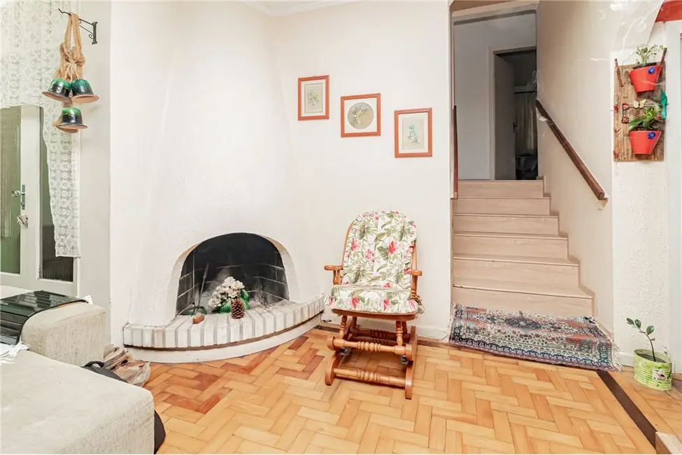 Foto 4 de Casa com 3 quartos à venda, 300m2 em Chácara das Pedras, Porto Alegre - RS