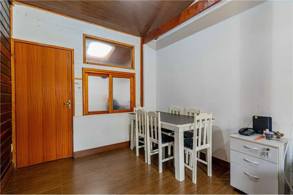 Casa com 4 quartos à venda, 100m2 em Sarandi, Porto Alegre - RS - imagem 4 Foto 4 de Casa com 4 quartos à venda, 100m2 em Sarandi, Porto Alegre - RS