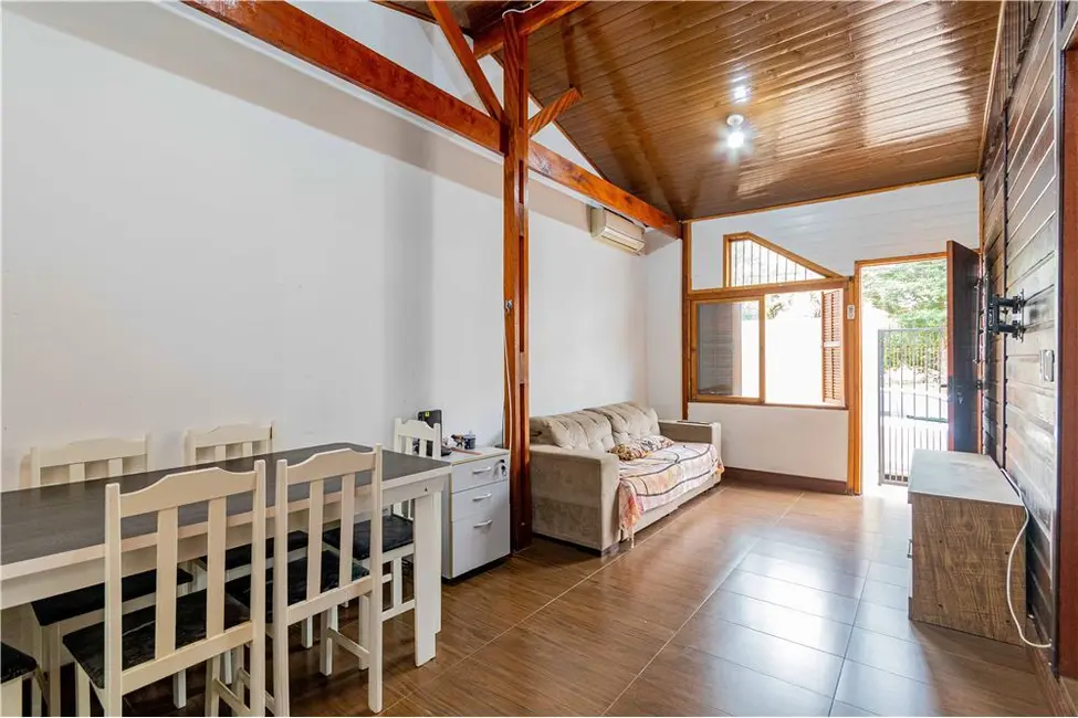 Casa com 4 quartos à venda, 100m2 em Sarandi, Porto Alegre - RS - imagem 3 Foto 3 de Casa com 4 quartos à venda, 100m2 em Sarandi, Porto Alegre - RS