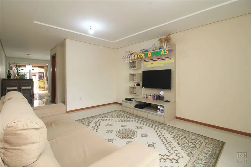 Foto 4 de Casa com 3 quartos à venda, 180m2 em Guarujá, Porto Alegre - RS