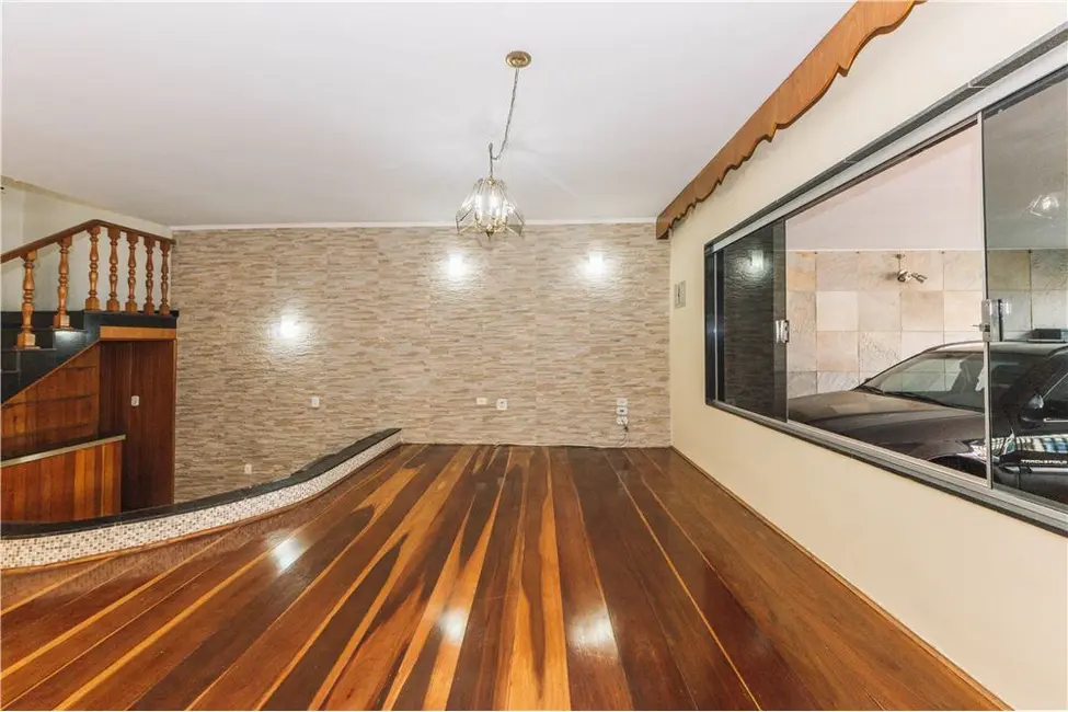 Foto 2 de Casa com 3 quartos à venda, 221m2 em Vila Antonieta, São Paulo - SP