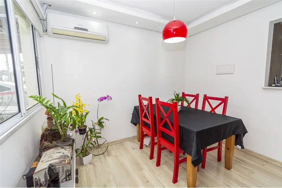 Casa de Condomínio com 3 quartos à venda, 110m2 em Igara, Canoas - RS - imagem 4 Foto 4 de Casa de Condomínio com 3 quartos à venda, 110m2 em Igara, Canoas - RS