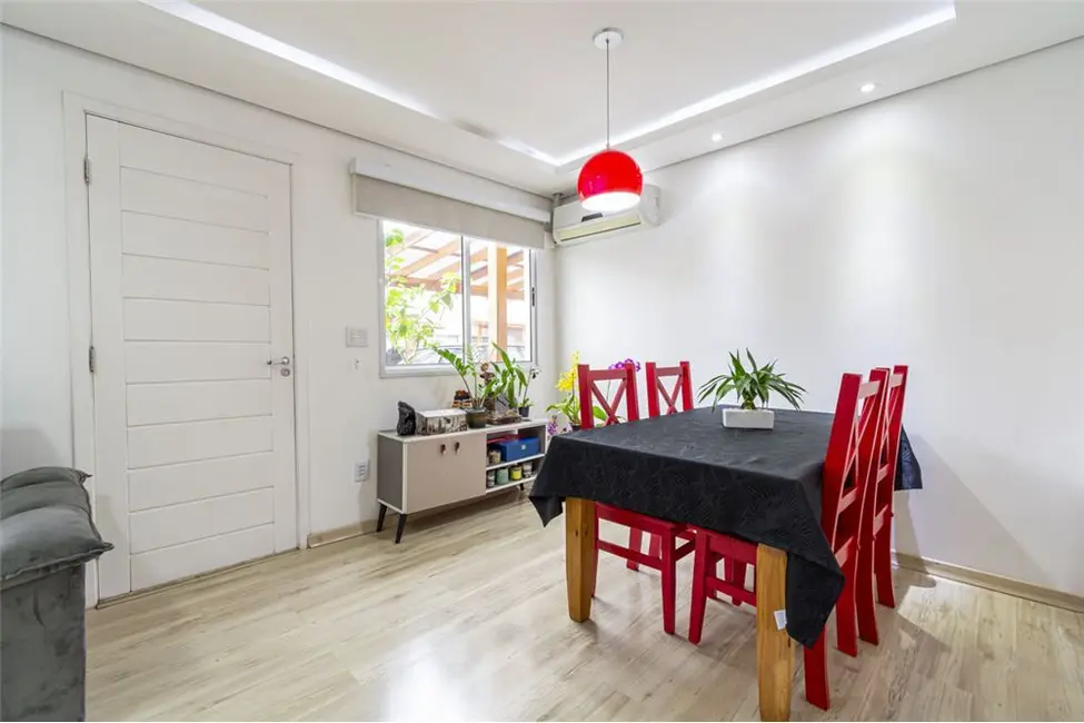 Casa de Condomínio com 3 quartos à venda, 110m2 em Igara, Canoas - RS - imagem 3 Foto 3 de Casa de Condomínio com 3 quartos à venda, 110m2 em Igara, Canoas - RS