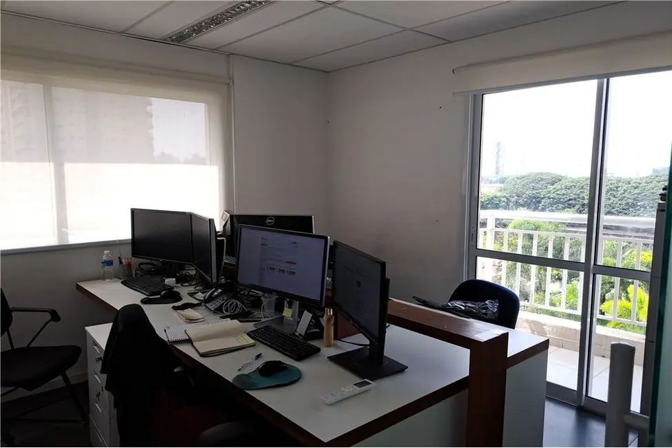 Foto 4 de Sala Comercial à venda, 130m2 em Santo Amaro, São Paulo - SP