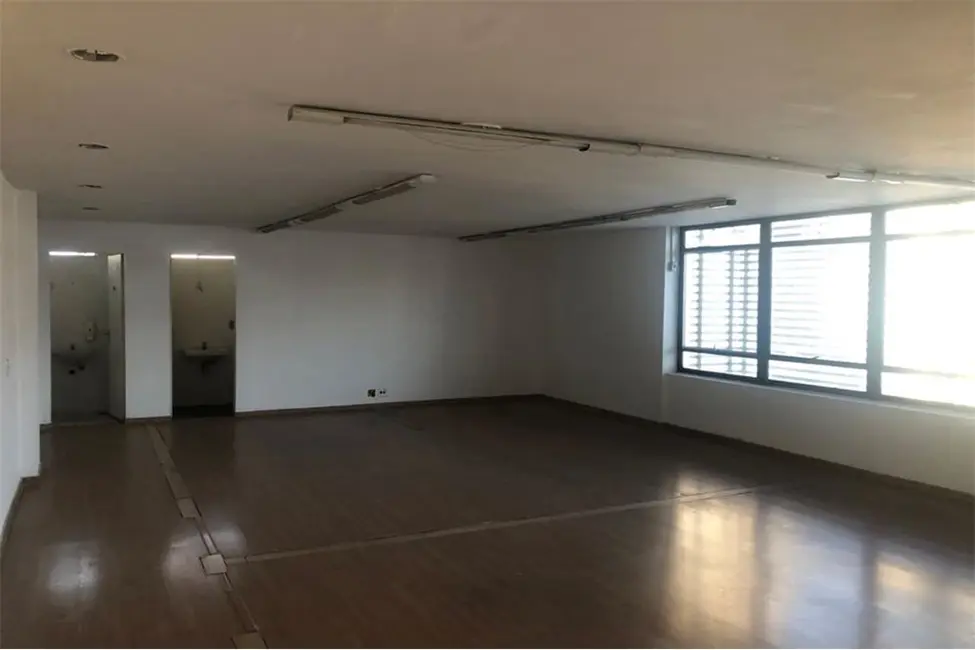 Sala Comercial à venda, 69m2 em Vila Olímpia, São Paulo - SP - imagem 6 Foto 6 de Sala Comercial à venda, 69m2 em Vila Olímpia, São Paulo - SP