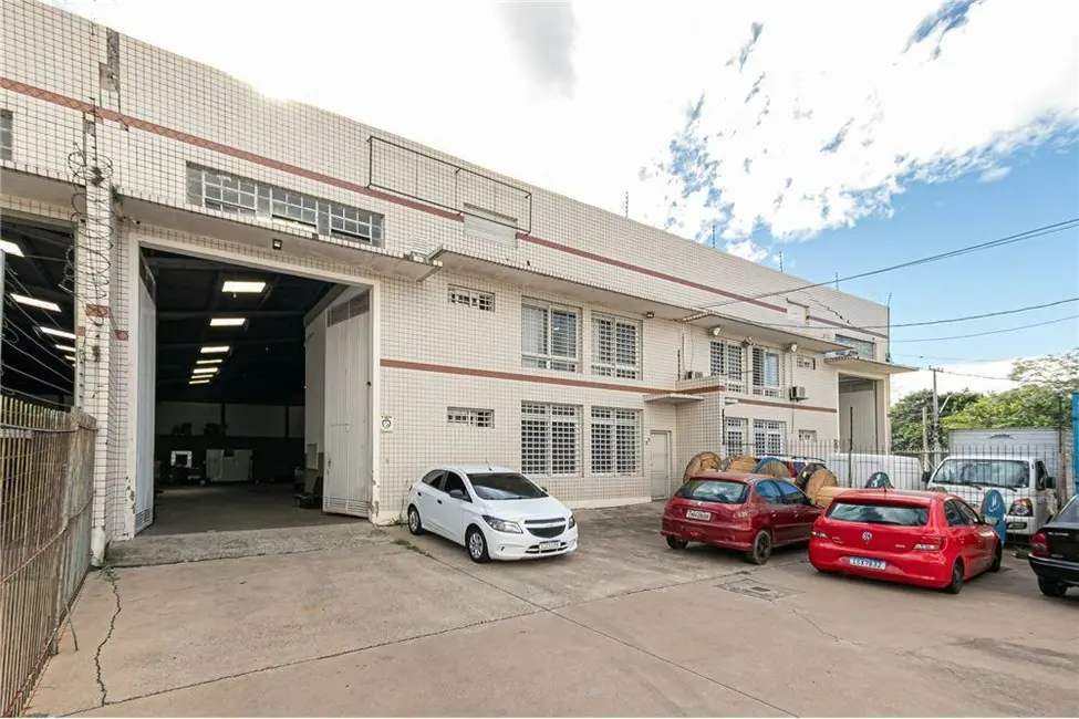 Foto 1 de Prédio Inteiro à venda, 579m2 em Humaitá, Porto Alegre - RS