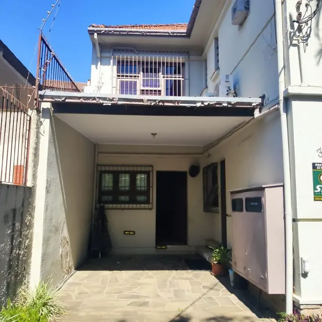 Casa com 8 quartos à venda, 510m2 em Petrópolis, Porto Alegre - RS - imagem 4 Foto 4 de Casa com 8 quartos à venda, 510m2 em Petrópolis, Porto Alegre - RS