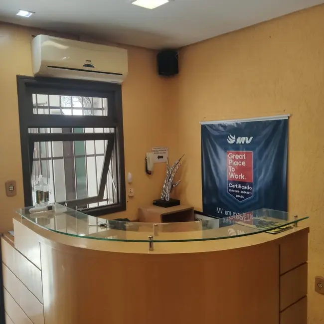 Casa com 8 quartos à venda, 510m2 em Petrópolis, Porto Alegre - RS - imagem 8 Foto 8 de Casa com 8 quartos à venda, 510m2 em Petrópolis, Porto Alegre - RS