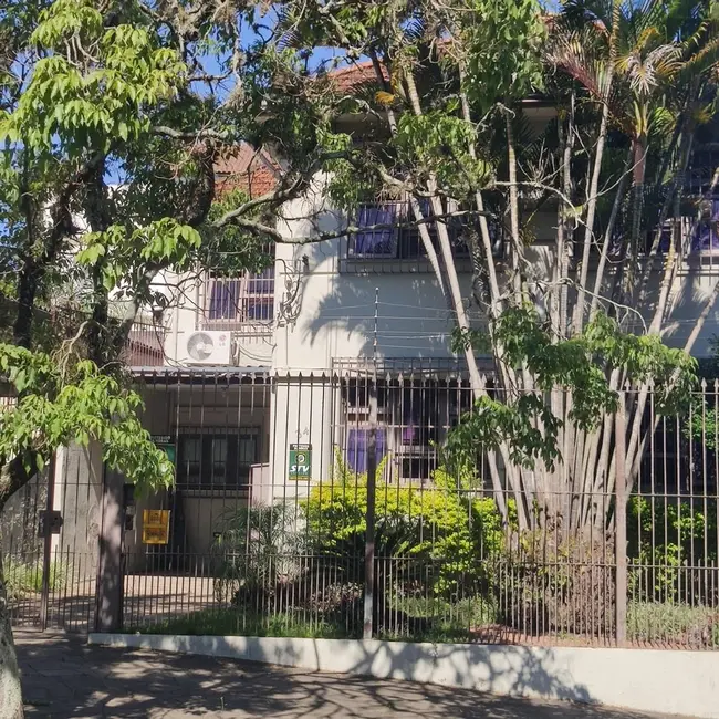 Casa com 8 quartos à venda, 510m2 em Petrópolis, Porto Alegre - RS - imagem 5 Foto 5 de Casa com 8 quartos à venda, 510m2 em Petrópolis, Porto Alegre - RS