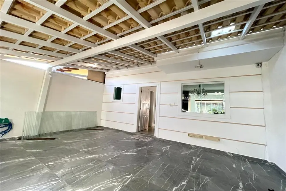 Casa com 3 quartos à venda, 81m2 em Barra, Balneario Camboriu - SC - imagem 3 Foto 3 de Casa com 3 quartos à venda, 81m2 em Barra, Balneario Camboriu - SC