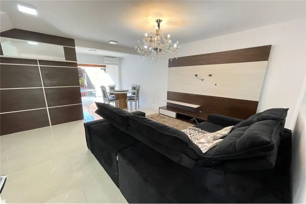 Casa com 3 quartos à venda, 81m2 em Barra, Balneario Camboriu - SC - imagem 4 Foto 4 de Casa com 3 quartos à venda, 81m2 em Barra, Balneario Camboriu - SC