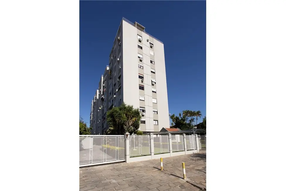 Foto 2 de Apartamento com 2 quartos à venda, 70m2 em São João, Porto Alegre - RS
