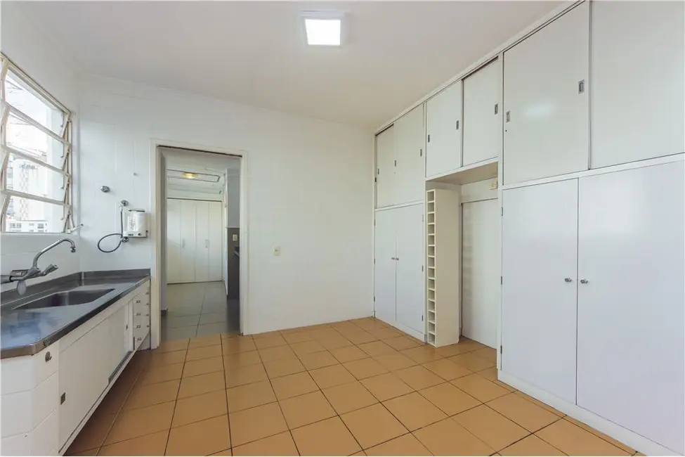 Apartamento com 3 quartos à venda, 186m2 em Bela Vista, São Paulo - SP - imagem 4 Foto 4 de Apartamento com 3 quartos à venda, 186m2 em Bela Vista, São Paulo - SP