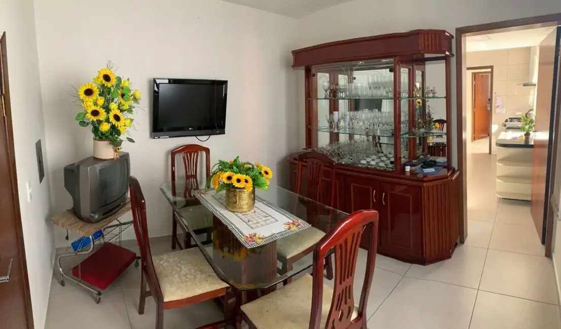 Foto 9 de Casa com 4 quartos à venda, 227m2 em Uberaba, Curitiba - PR