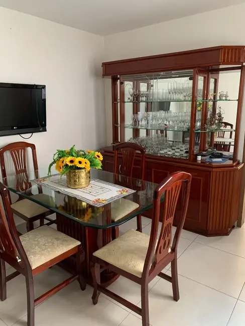Foto 7 de Casa com 4 quartos à venda, 227m2 em Uberaba, Curitiba - PR