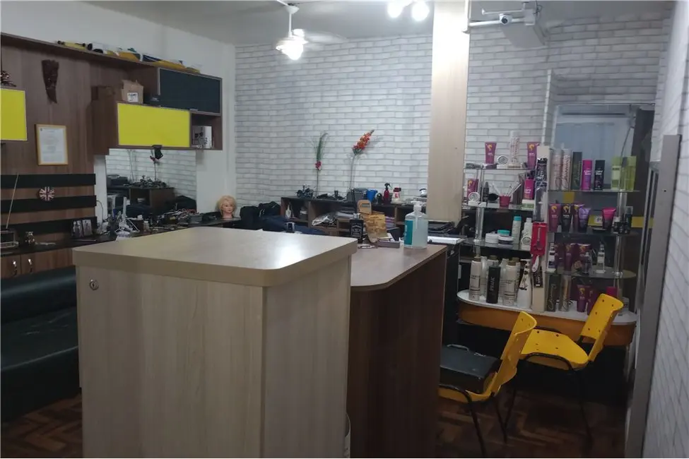 Sala Comercial à venda, 84m2 em Centro Histórico, Porto Alegre - RS - imagem 5 Foto 5 de Sala Comercial à venda, 84m2 em Centro Histórico, Porto Alegre - RS