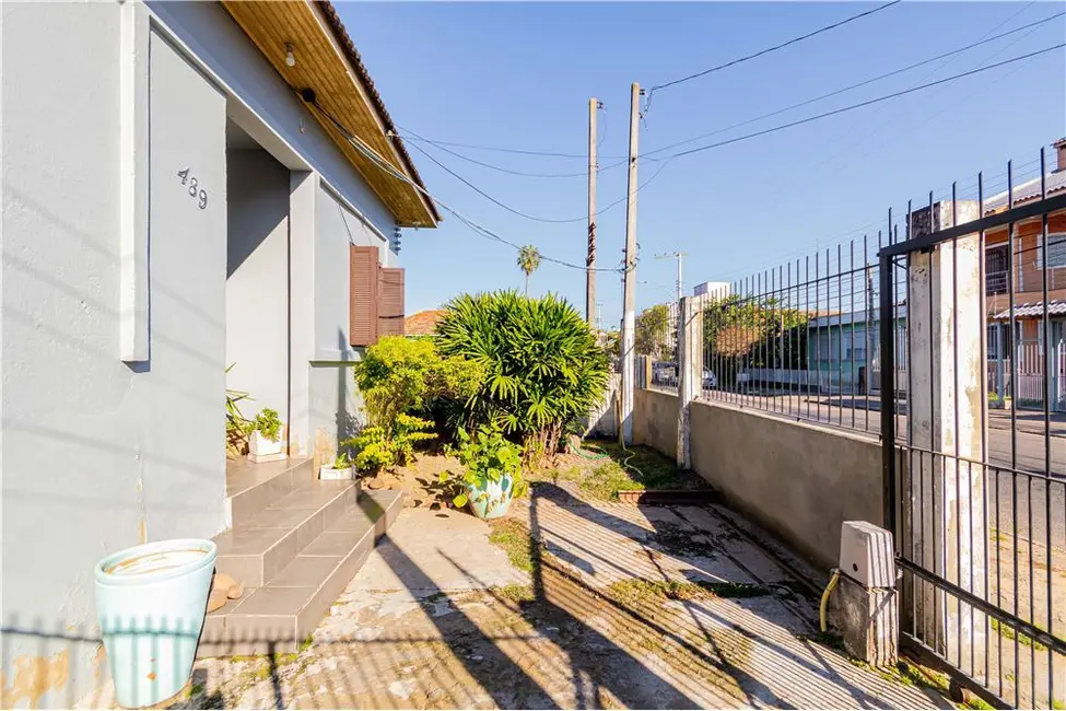 Casa com 2 quartos à venda, 104m2 em Sarandi, Porto Alegre - RS - imagem 3 Foto 3 de Casa com 2 quartos à venda, 104m2 em Sarandi, Porto Alegre - RS