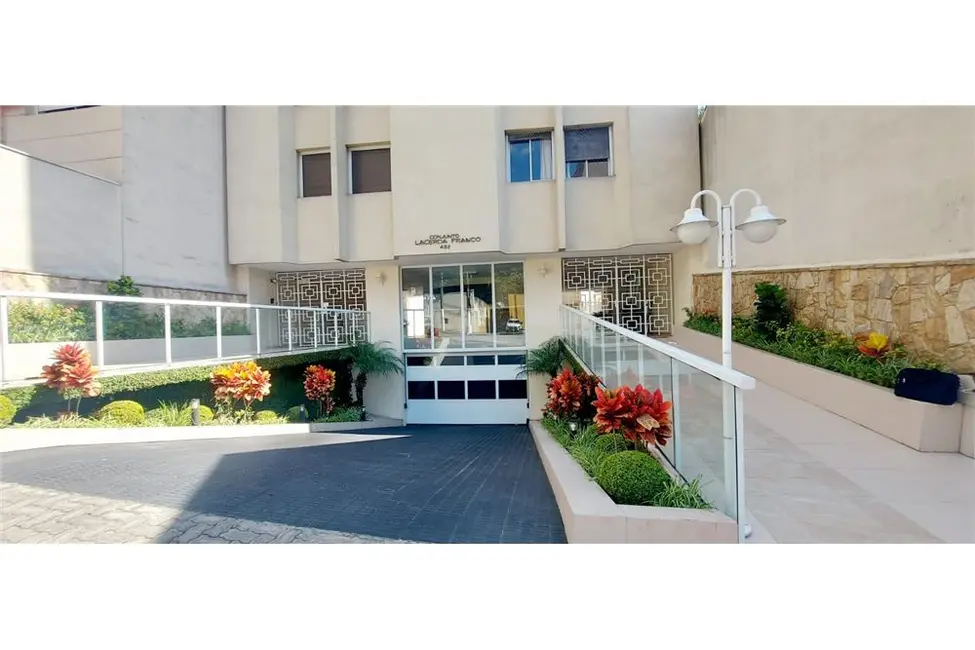 Apartamento com 2 quartos à venda, 87m2 em Aclimação, São Paulo - SP - imagem 3 Foto 3 de Apartamento com 2 quartos à venda, 87m2 em Aclimação, São Paulo - SP