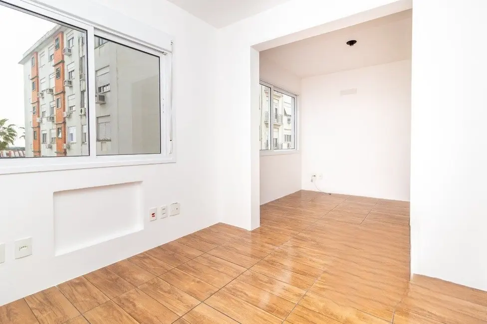 Foto 4 de Apartamento com 2 quartos à venda, 55m2 em Floresta, Porto Alegre - RS