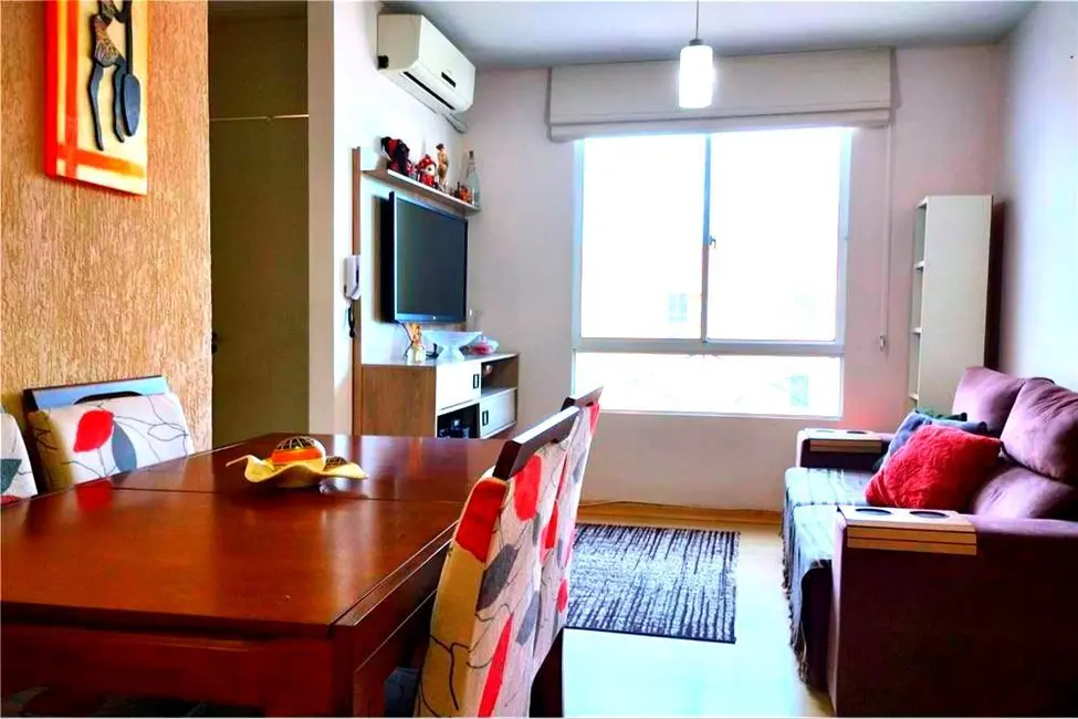 Foto 5 de Apartamento com 3 quartos à venda, 51m2 em Mário Quintana, Porto Alegre - RS