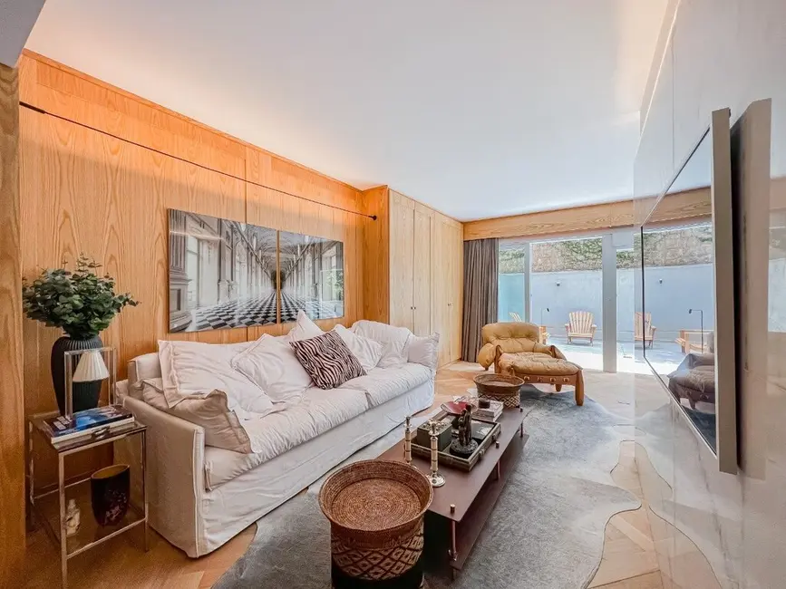 Foto 3 de Apartamento com 1 quarto à venda, 84m2 em Três Figueiras, Porto Alegre - RS