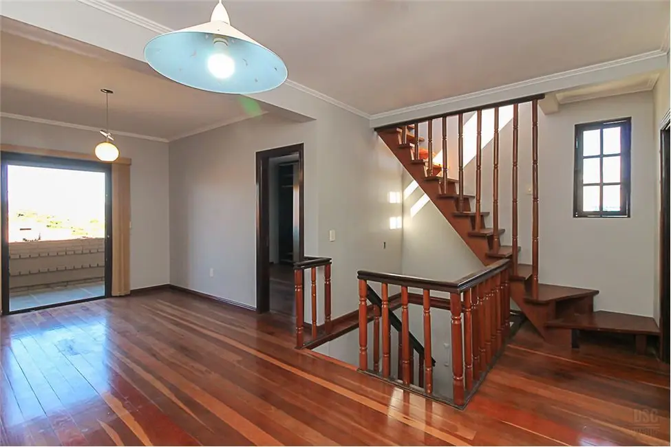 Casa com 3 quartos à venda, 247m2 em Vila Nova, Porto Alegre - RS - imagem 7 Foto 7 de Casa com 3 quartos à venda, 247m2 em Vila Nova, Porto Alegre - RS