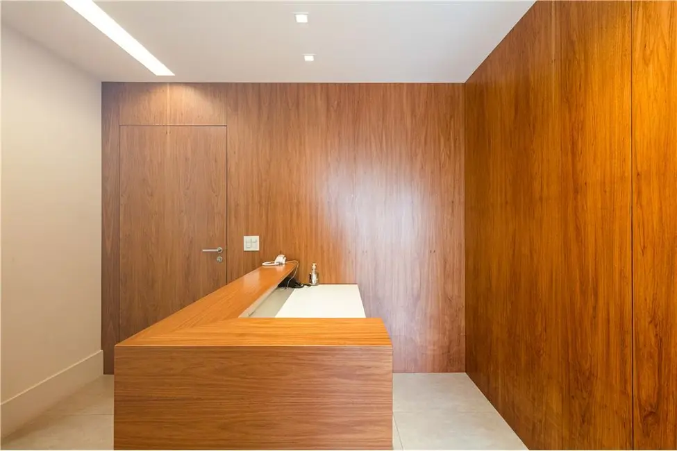 Sala Comercial à venda, 104m2 em Real Parque, São Paulo - SP - imagem 3 Foto 3 de Sala Comercial à venda, 104m2 em Real Parque, São Paulo - SP