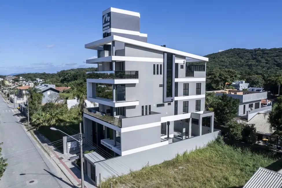 Foto 3 de Cobertura com 3 quartos à venda, 151m2 em Bombinhas - SC