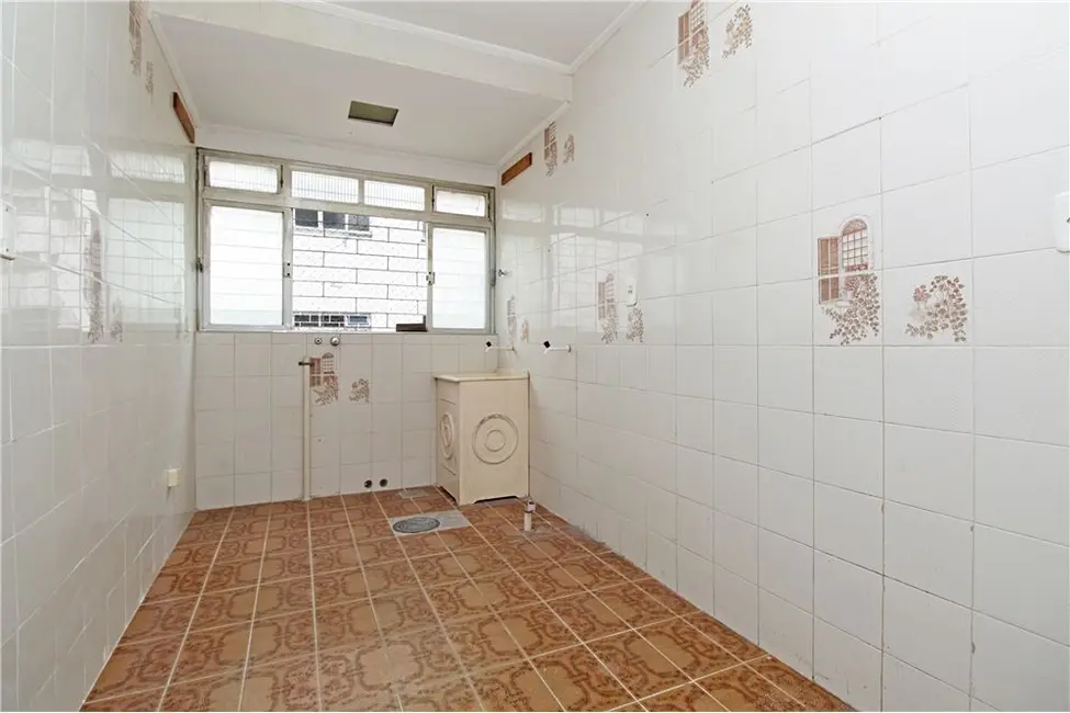 Apartamento com 1 quarto à venda, 43m2 em Vila Ipiranga, Porto Alegre - RS - imagem 9 Foto 9 de Apartamento com 1 quarto à venda, 43m2 em Vila Ipiranga, Porto Alegre - RS