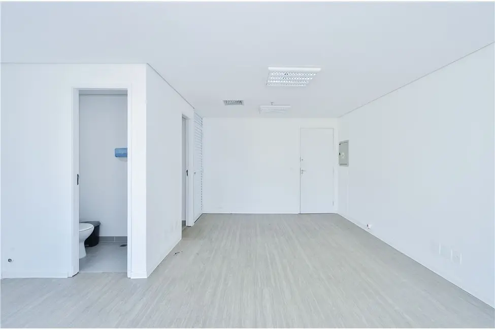 Sala Comercial à venda, 35m2 em Vila Mariana, São Paulo - SP - imagem 4 Foto 4 de Sala Comercial à venda, 35m2 em Vila Mariana, São Paulo - SP