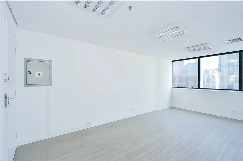 Sala Comercial à venda, 35m2 em Vila Mariana, São Paulo - SP - imagem 3 Foto 3 de Sala Comercial à venda, 35m2 em Vila Mariana, São Paulo - SP