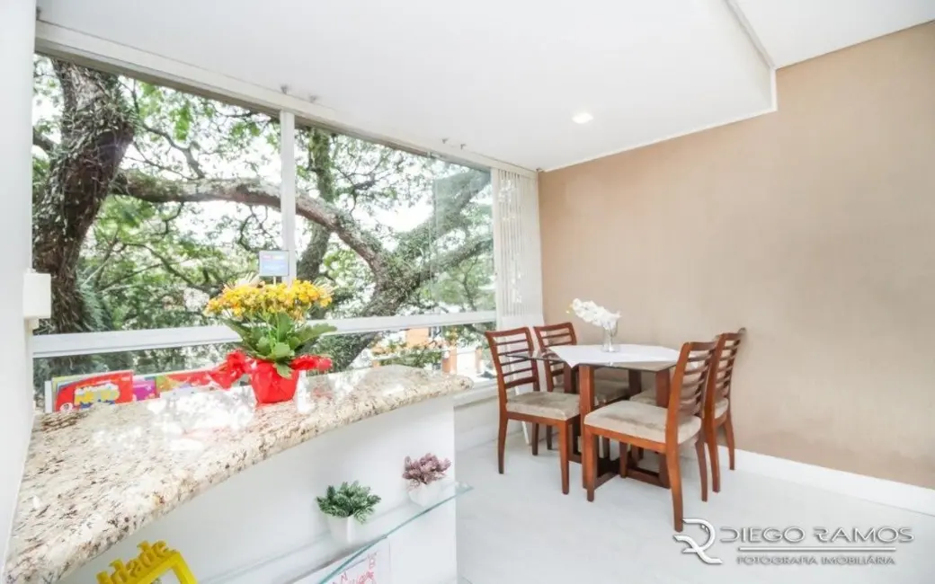 Foto 2 de Apartamento com 2 quartos à venda, 82m2 em Jardim Botânico, Porto Alegre - RS