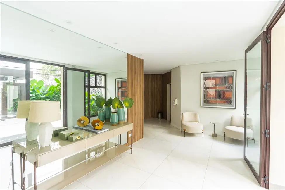 Apartamento com 3 quartos à venda, 210m2 em Moema, São Paulo - SP - imagem 9 Foto 9 de Apartamento com 3 quartos à venda, 210m2 em Moema, São Paulo - SP