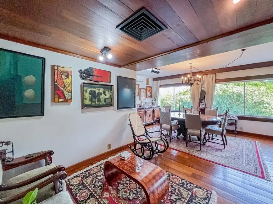 Cobertura com 3 quartos à venda, 323m2 em Moinhos de Vento, Porto Alegre - RS - imagem 8 Foto 8 de Cobertura com 3 quartos à venda, 323m2 em Moinhos de Vento, Porto Alegre - RS
