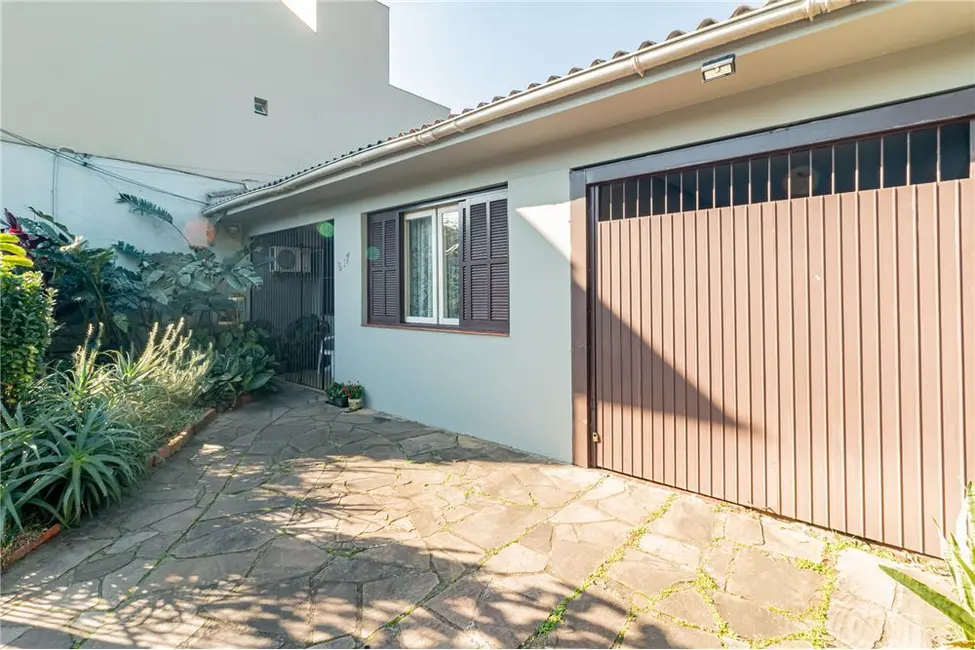 Foto 2 de Casa com 4 quartos à venda, 133m2 em Morro Santana, Porto Alegre - RS